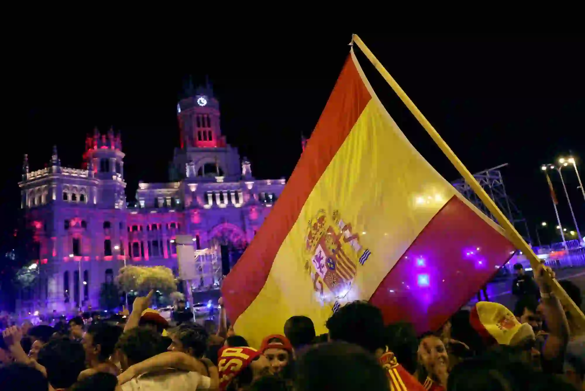 الأوراق المطلوبة لتسوية الأوضاع في إسبانيا 2026